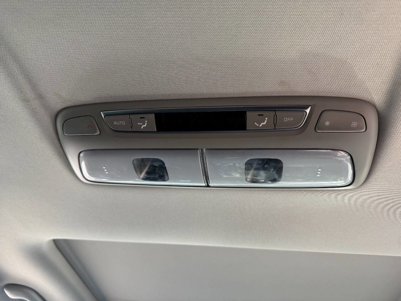 Used 2020 Kia Telluride EX image 40