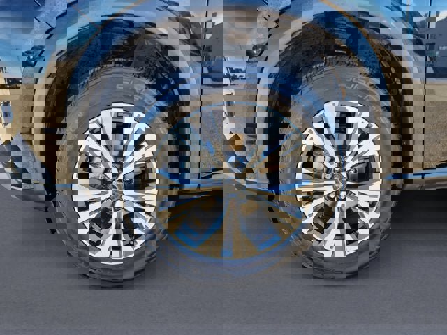 Used 2023 Nissan Rogue SV image 14