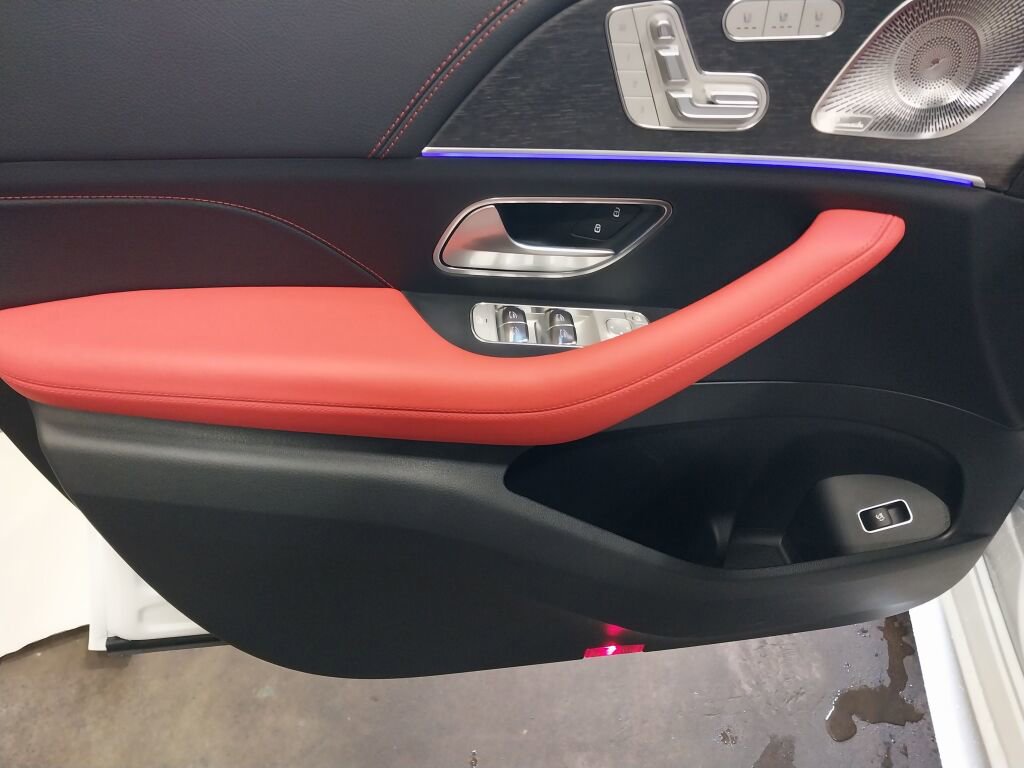 New 2025 Mercedes-Benz GLE 53 AMG 4MATIC image 9