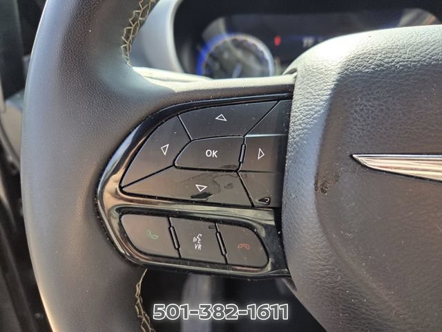 Used 2023 Chrysler Pacifica Touring FWD image 24