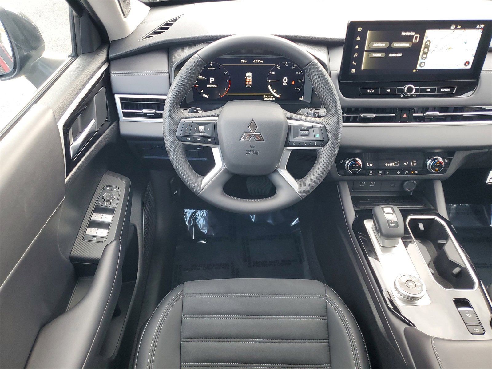 New 2025 Mitsubishi Outlander SE image 24