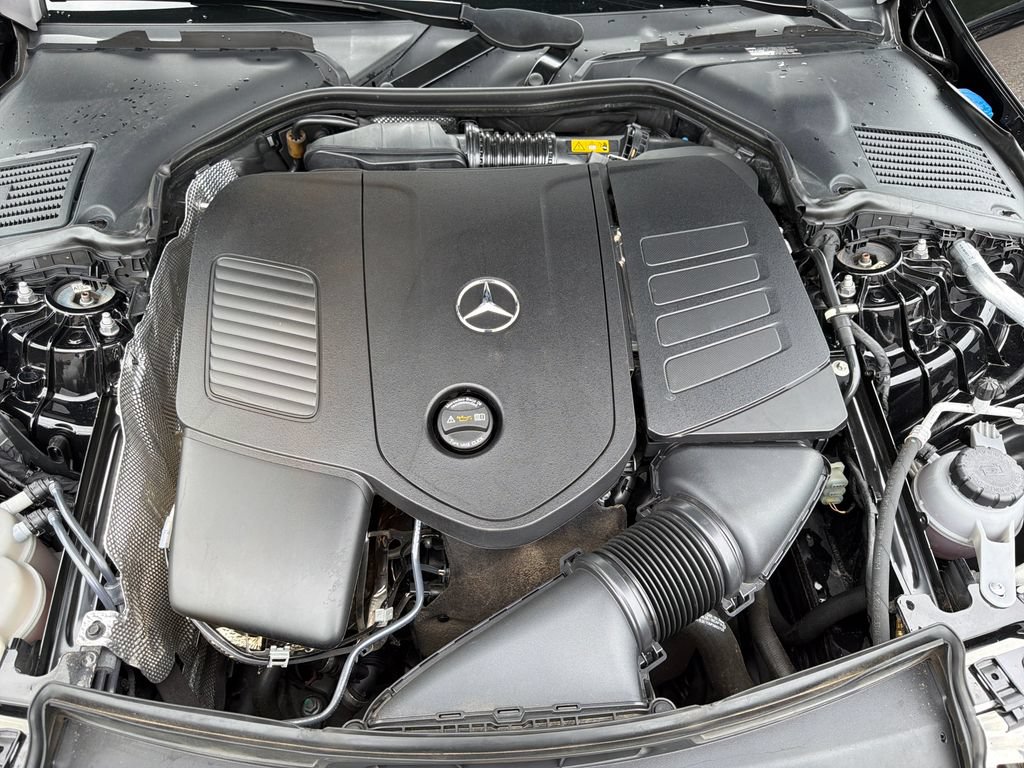 Used 2023 Mercedes-Benz C 300 Sedan image 16