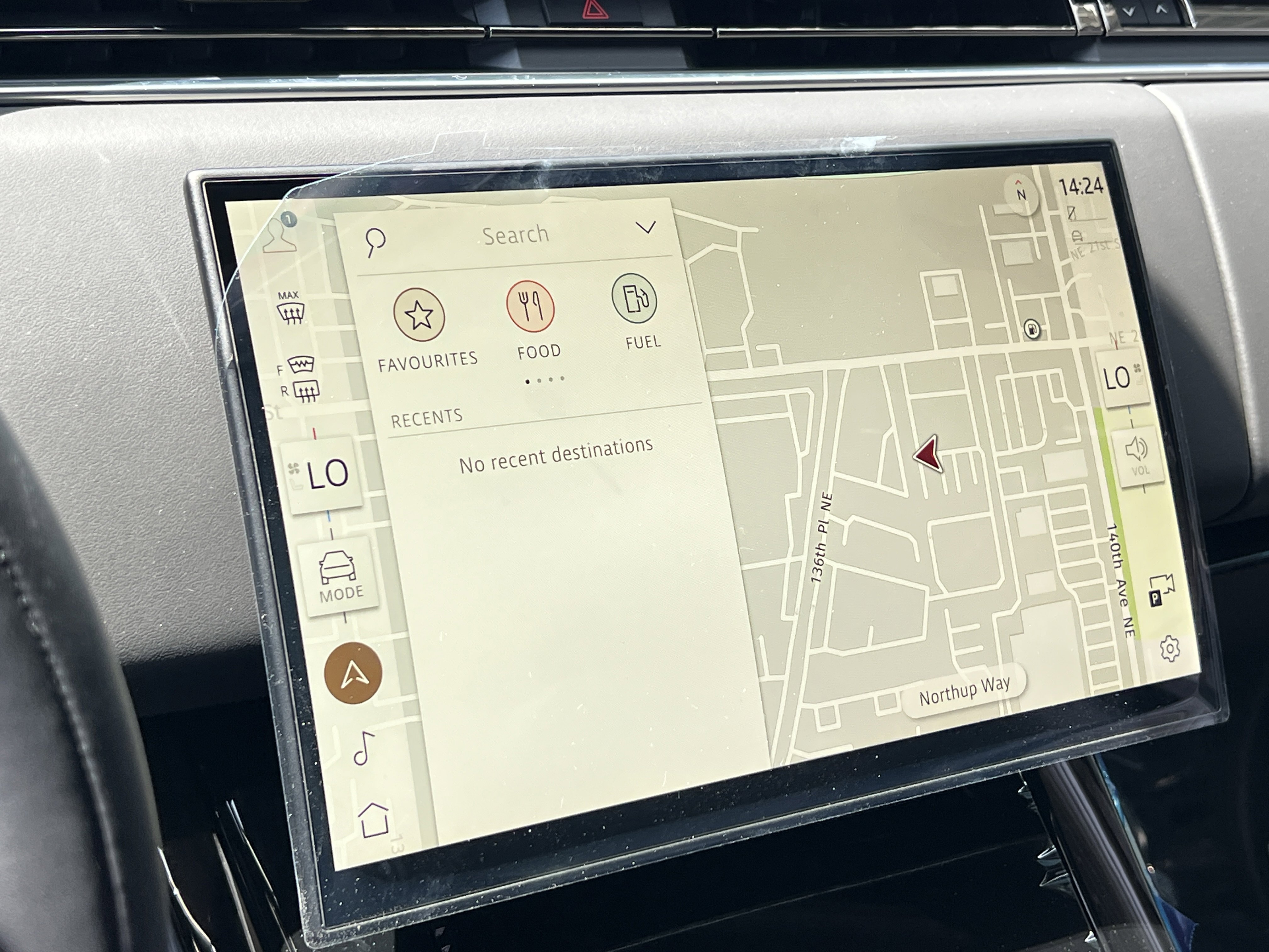 New 2025 Land Rover Range Rover Sport Dynamic SE image 26