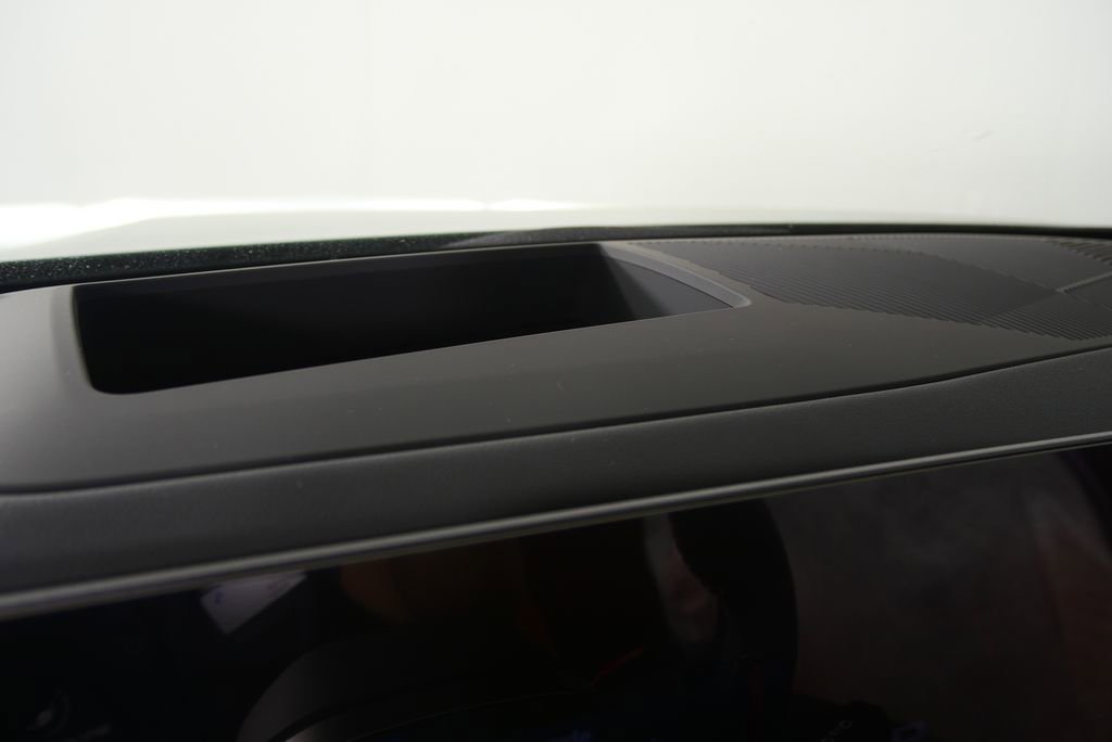 New 2026 BMW M5 w/ Carbon Package image 25