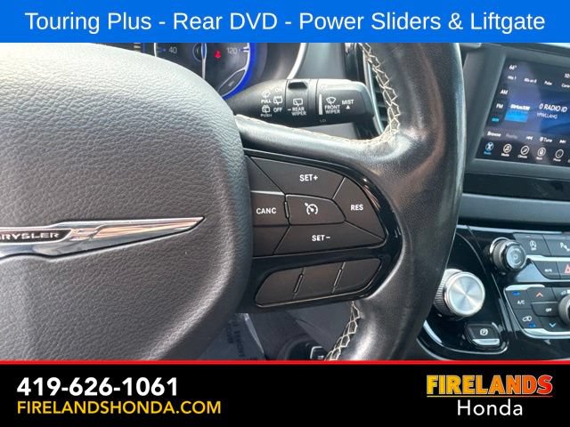 Used 2019 Chrysler Pacifica Touring Plus w/ S Appearance Package FWD image 17