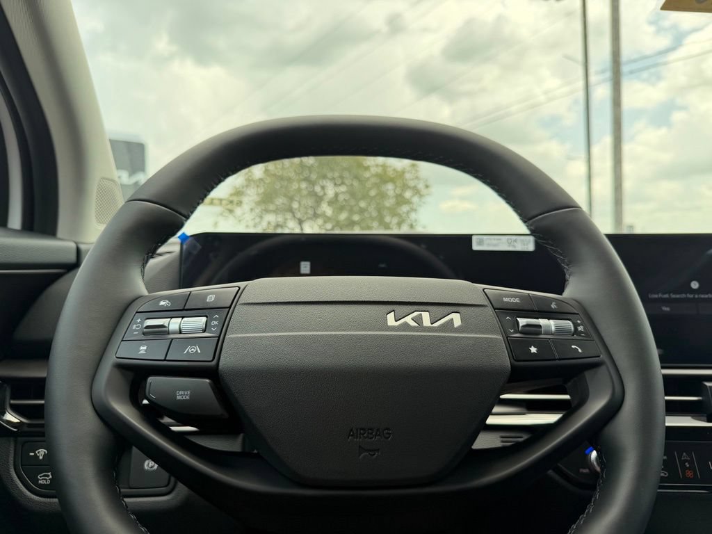 New 2026 Kia Sportage SX FWD image 17