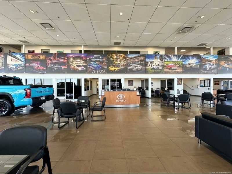 Used 2025 BMW 330i Sedan RWD image 38