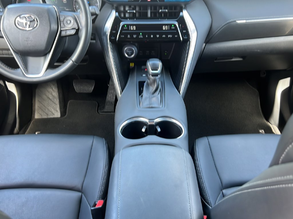Used 2023 Toyota Venza Nightshade AWD/4WD image 18