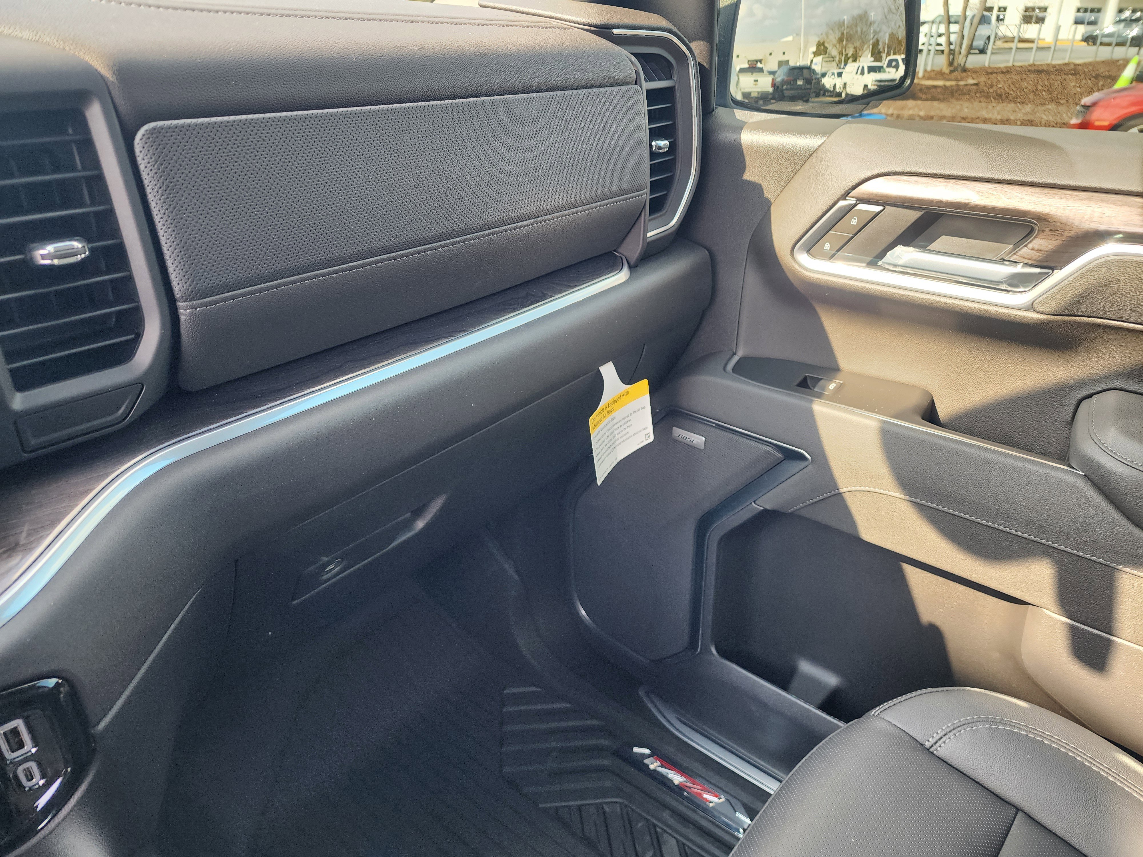 New 2026 Chevrolet Silverado 1500 LTZ w/ LTZ Premium Package image 38