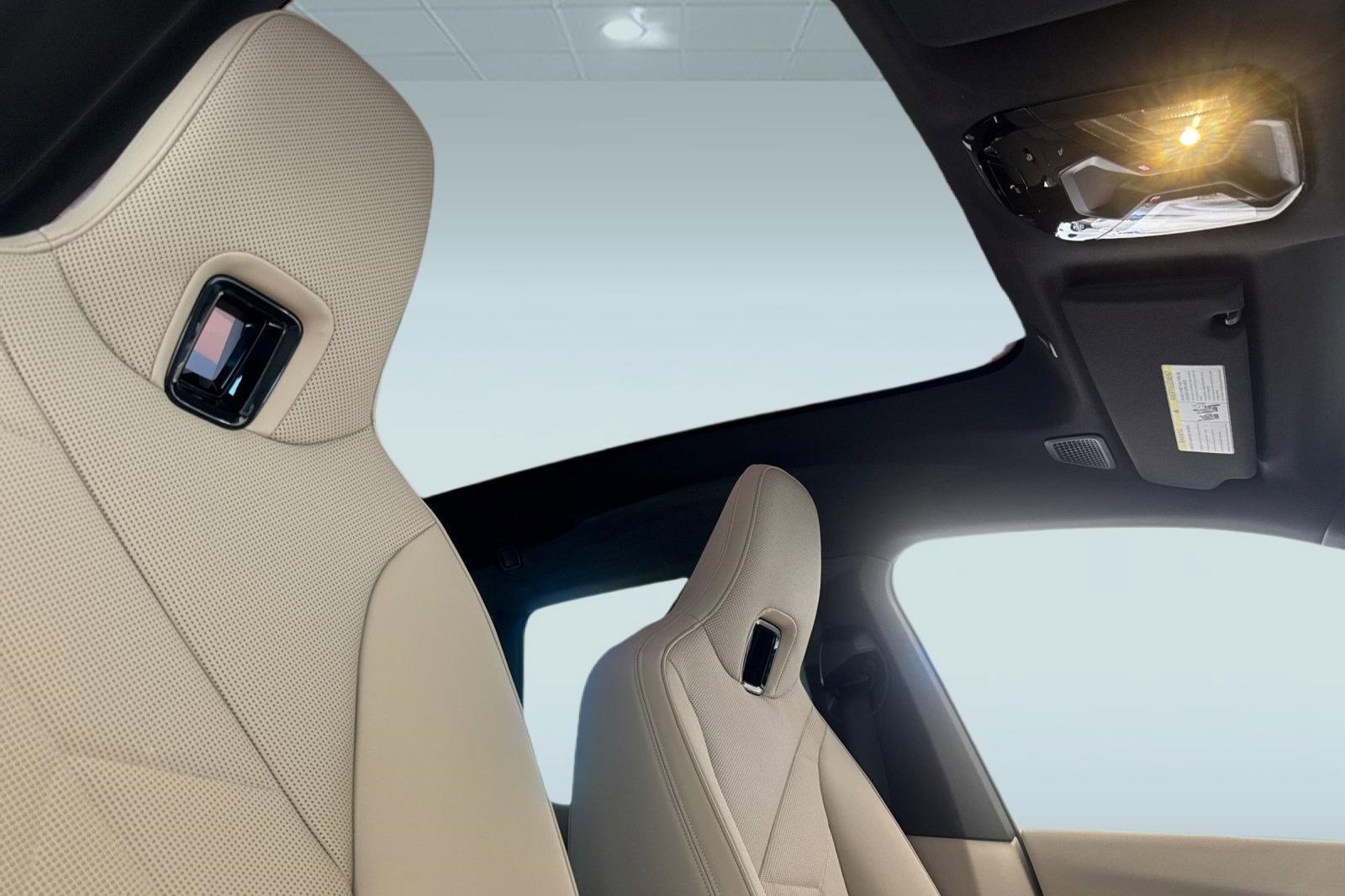 Used 2026 BMW iX xDrive45 image 14