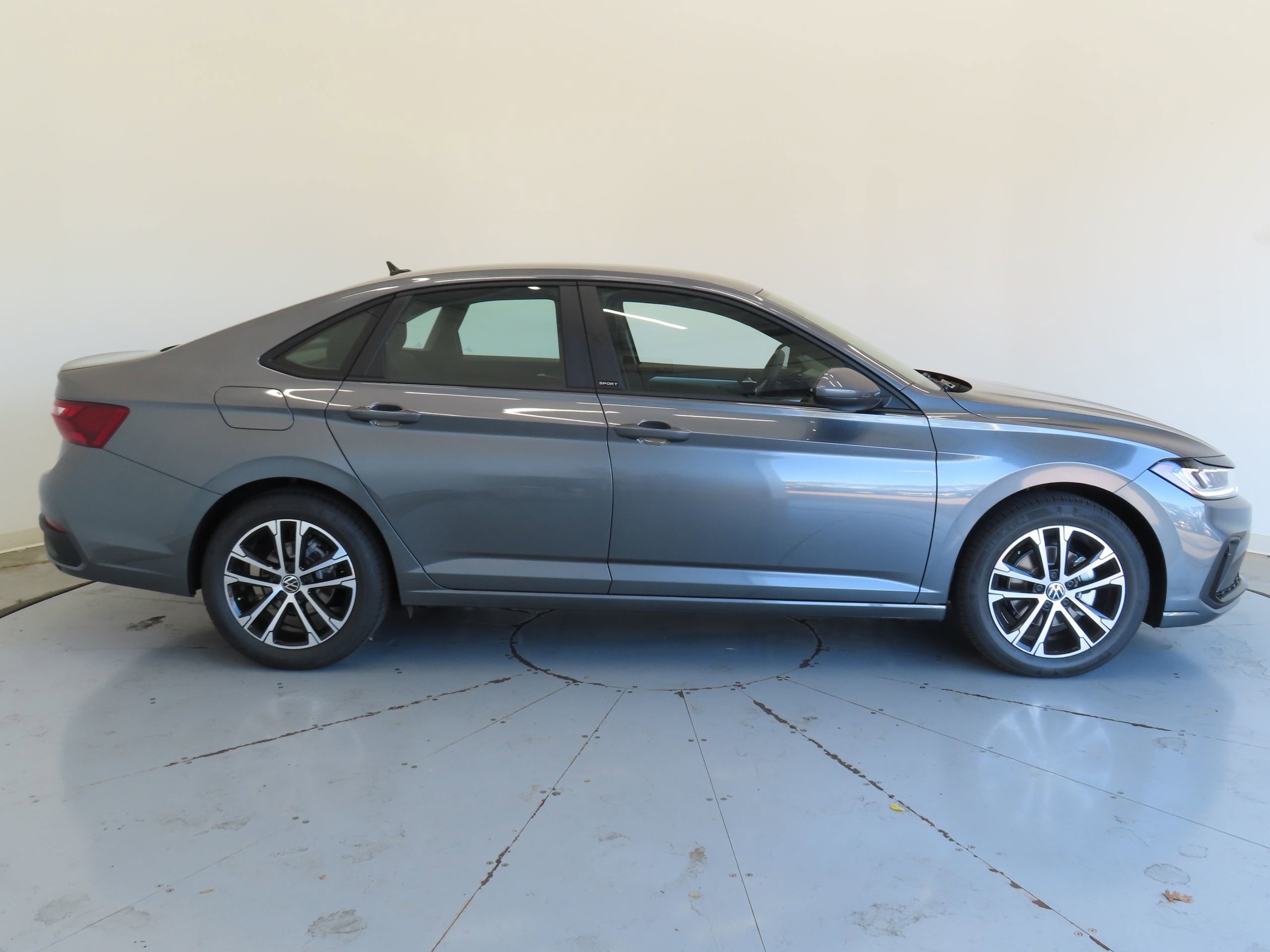 New 2026 Volkswagen Jetta Sport FWD image 2