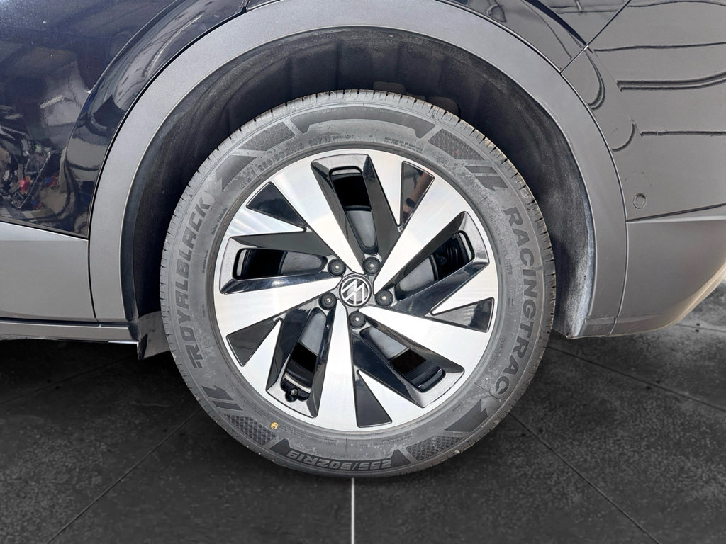 Used 2023 Volkswagen ID.4 Pro AWD/4WD image 31