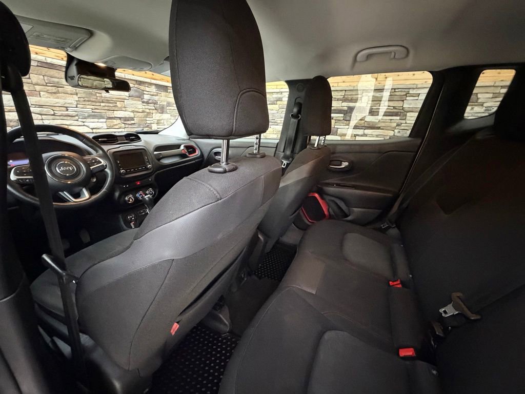 Used 2016 Jeep Renegade Trailhawk AWD/4WD image 25
