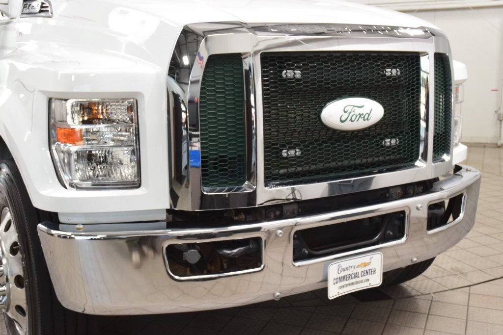 Used 2019 Ford F750 2WD SuperCab Super Duty image 7