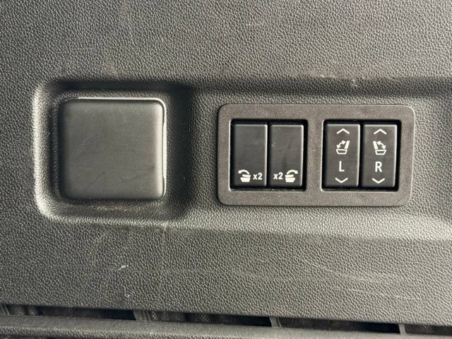 Certified 2023 Chevrolet Suburban Premier AWD/4WD image 24