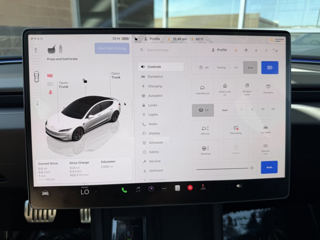Used 2025 Tesla Model 3 Performance AWD/4WD image 18
