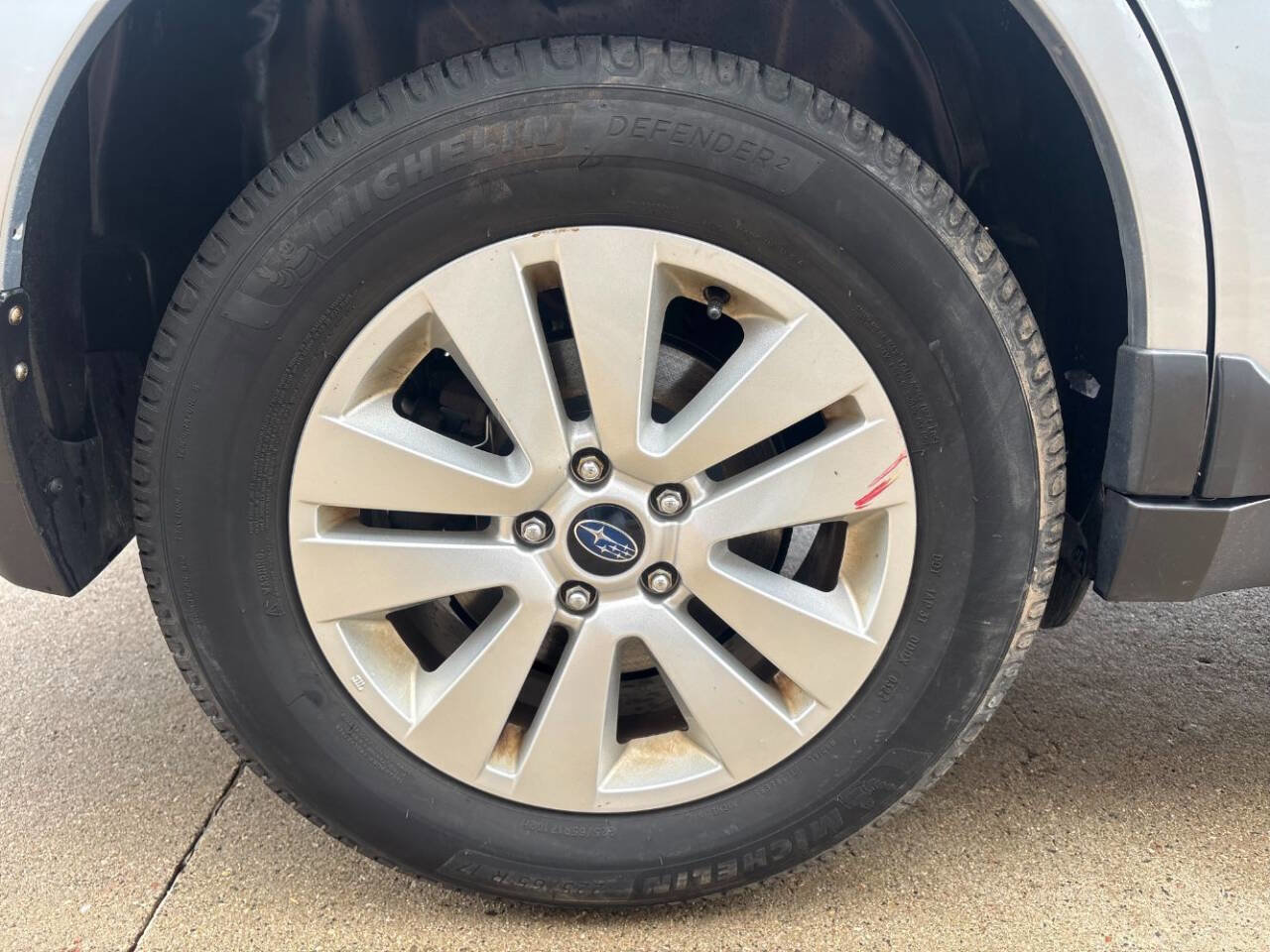 Used 2017 Subaru Outback 2.5i Premium image 25