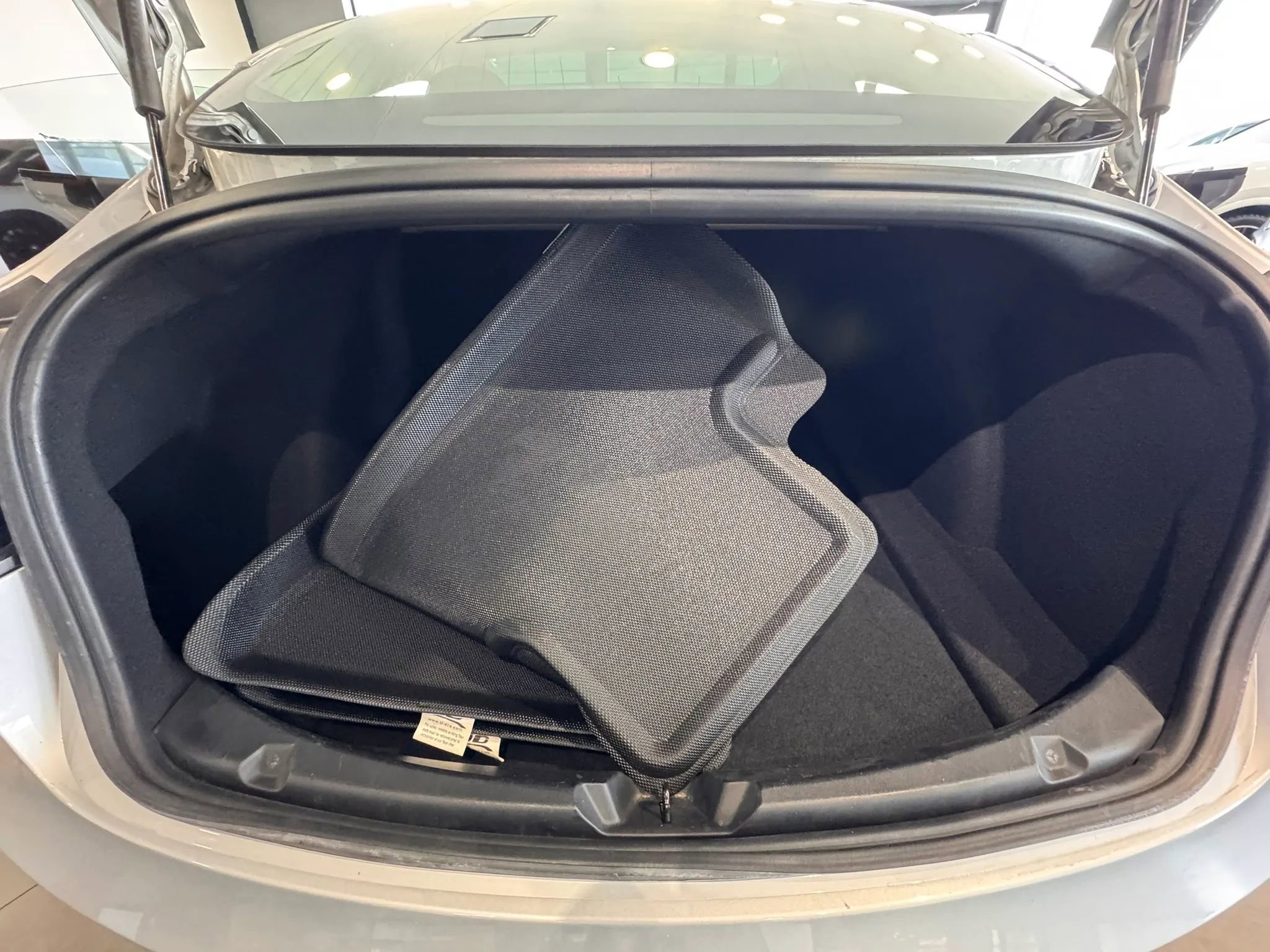 Used 2018 Tesla Model 3 Long Range image 33