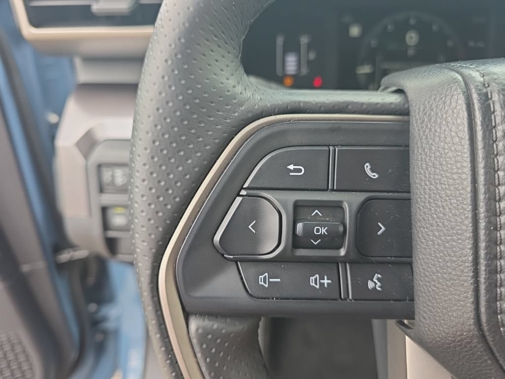 Used 2026 Toyota 4Runner SR5 AWD/4WD image 18