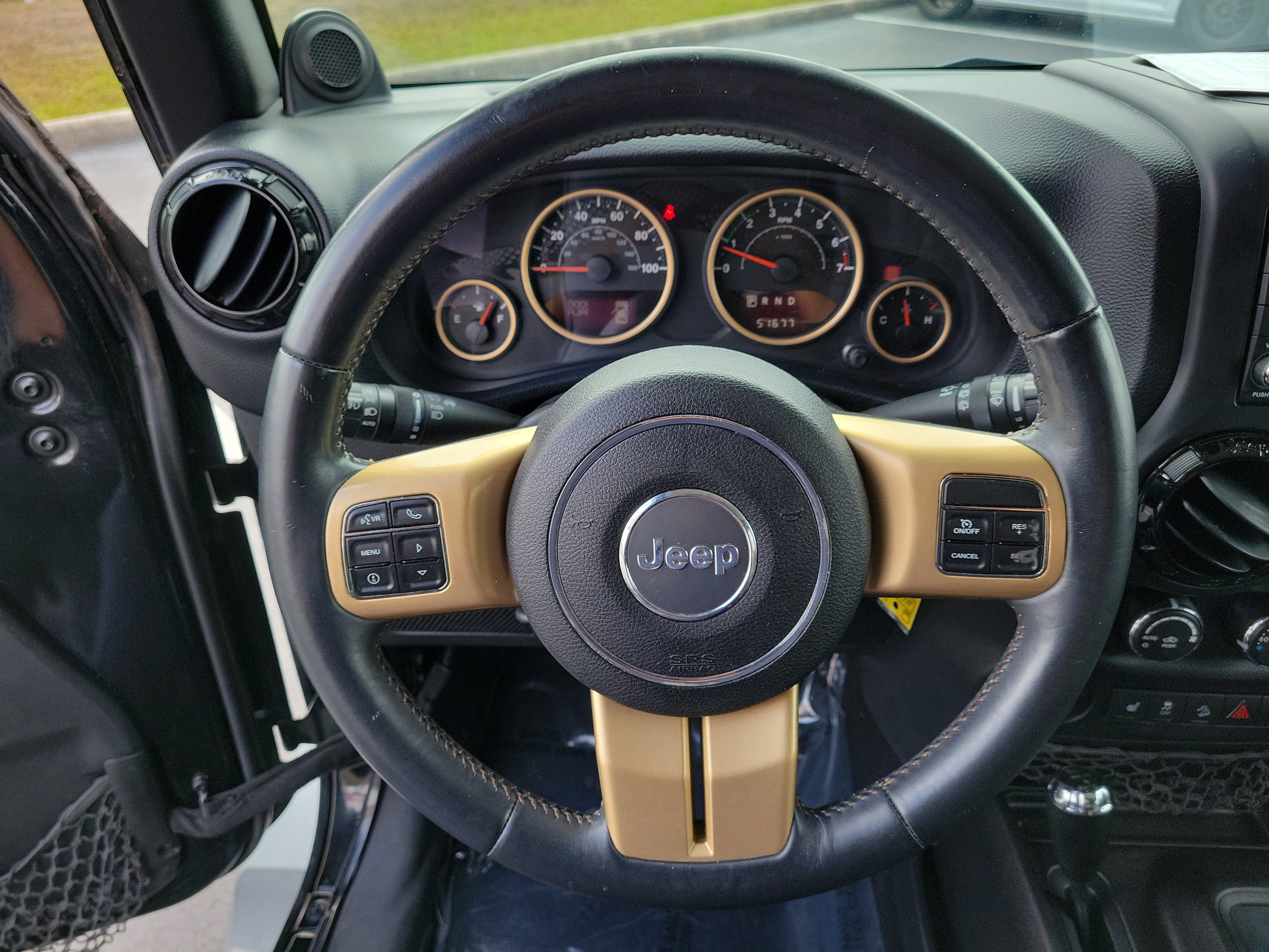 Used 2014 Jeep Wrangler Unlimited Sahara image 26