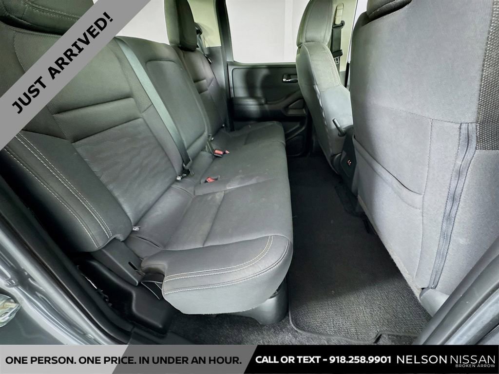Used 2024 Nissan Frontier SV w/ Technology Package image 24