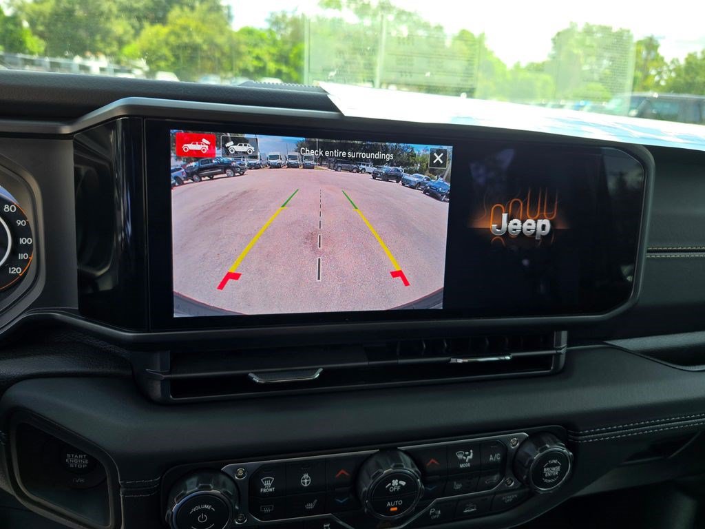 New 2026 Jeep Wrangler Unlimited Sahara AWD/4WD image 25