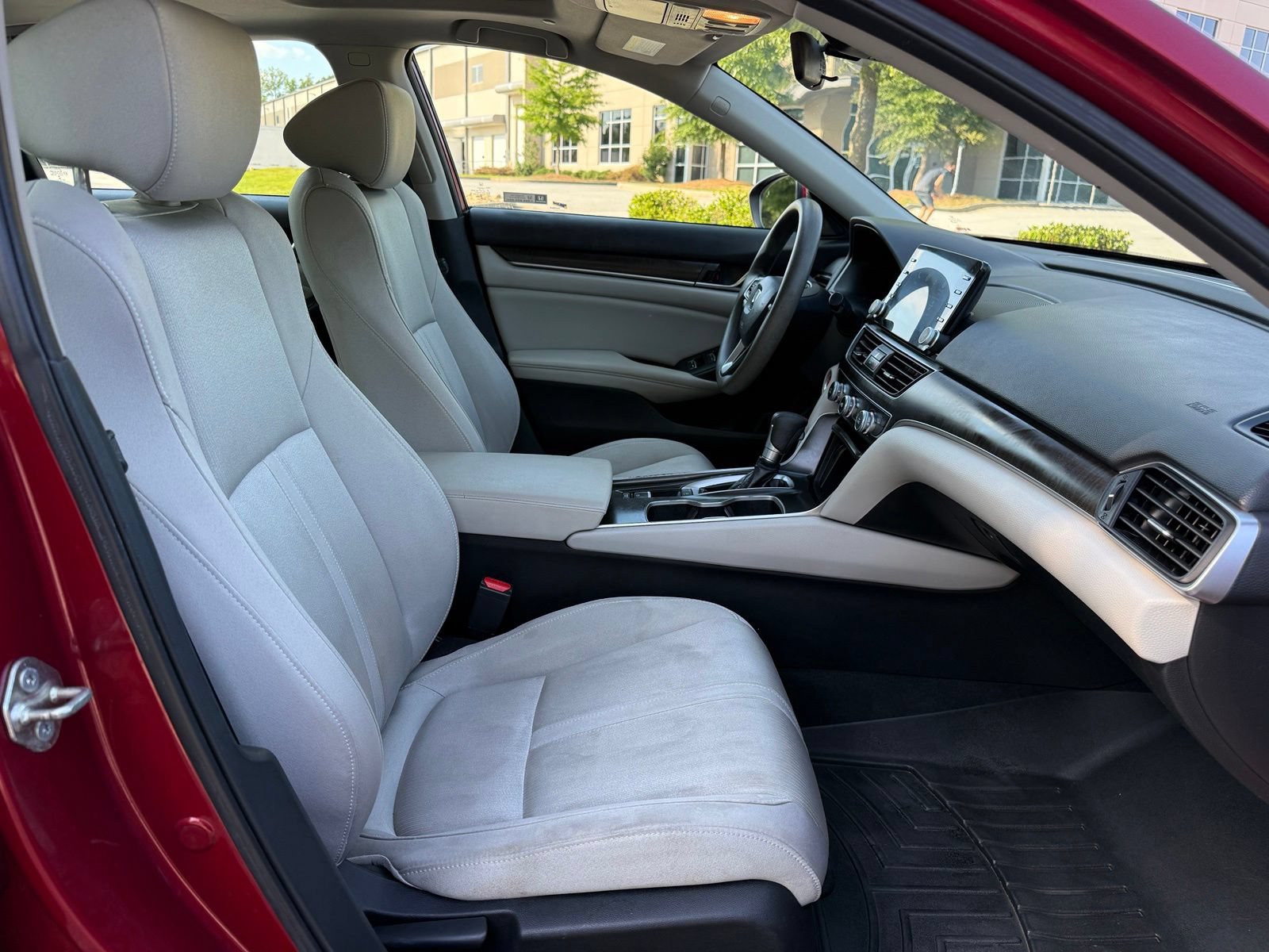Used 2019 Honda Accord EX image 35