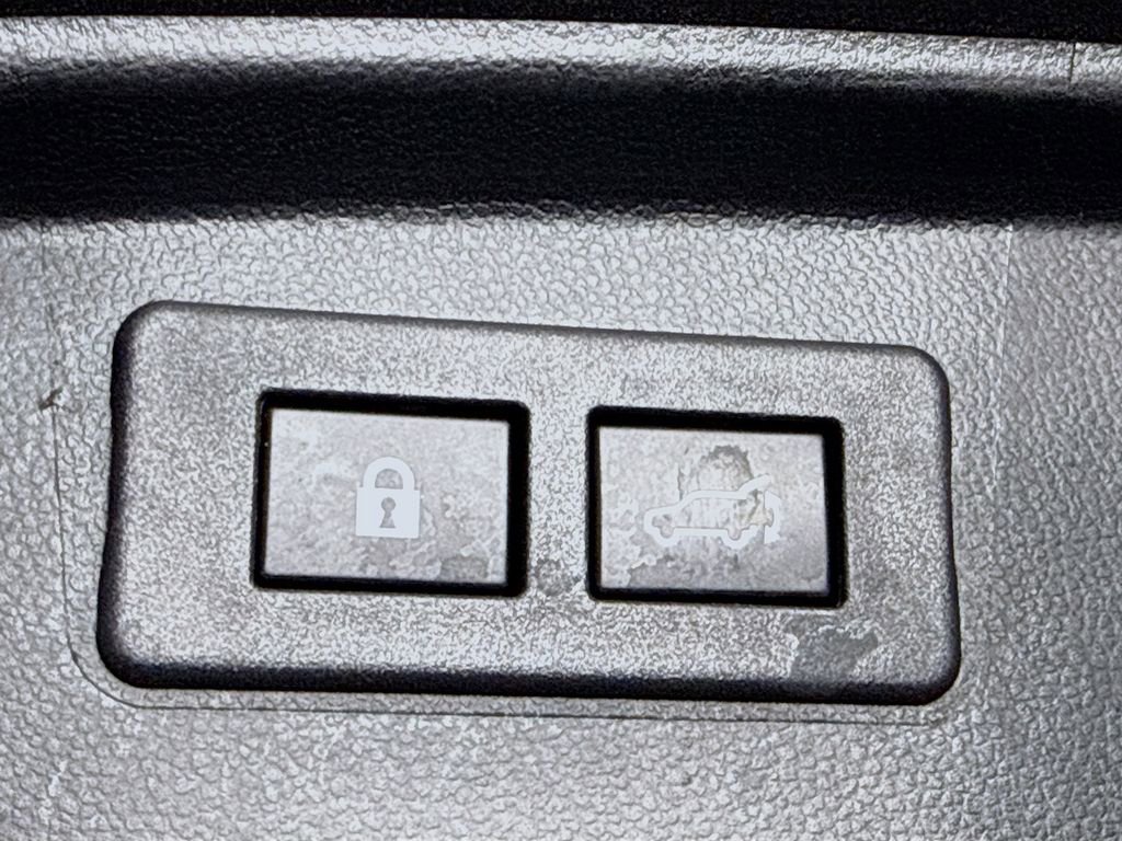 Used 2022 Subaru Outback Limited image 31