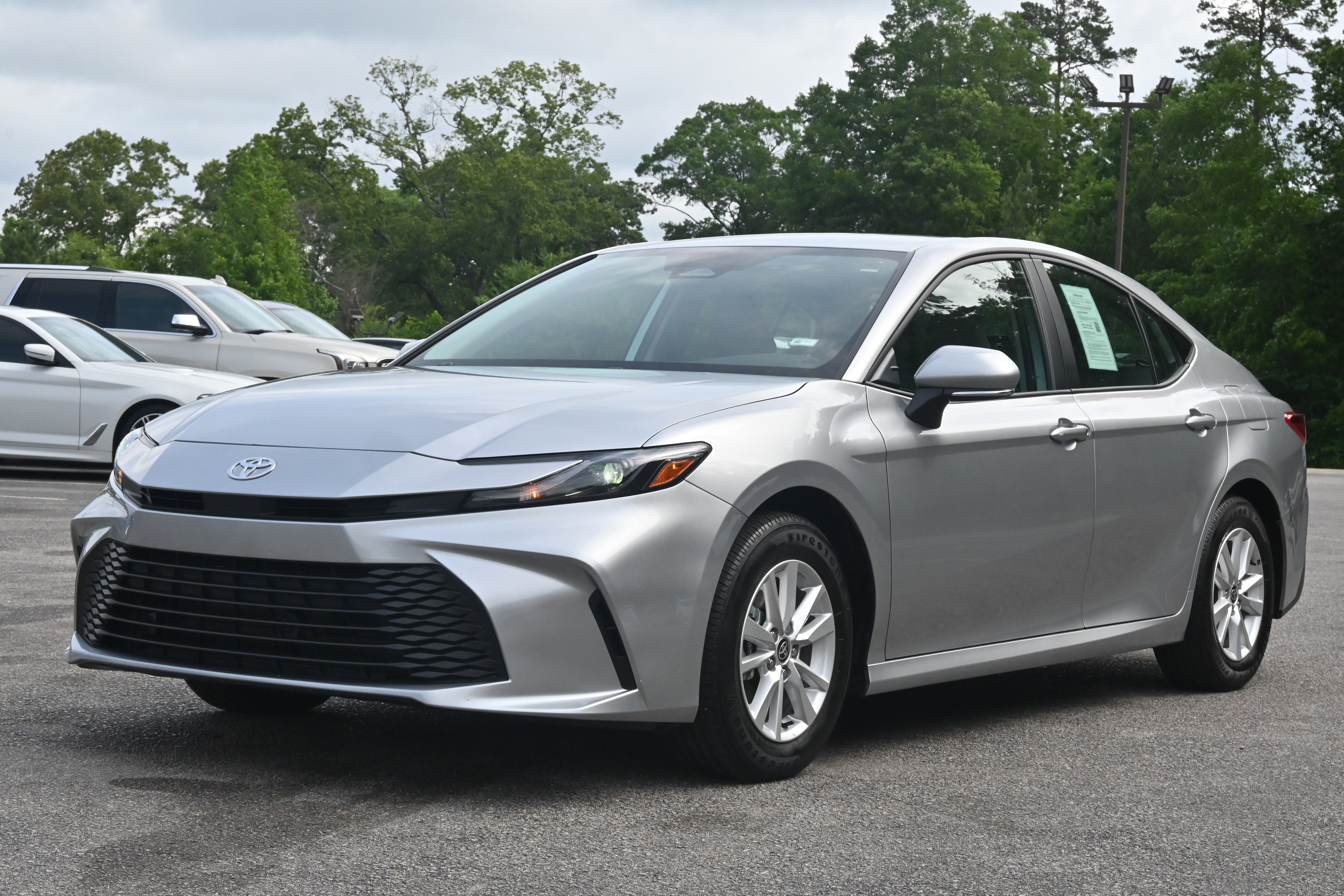 Used 2025 Toyota Camry LE image 5