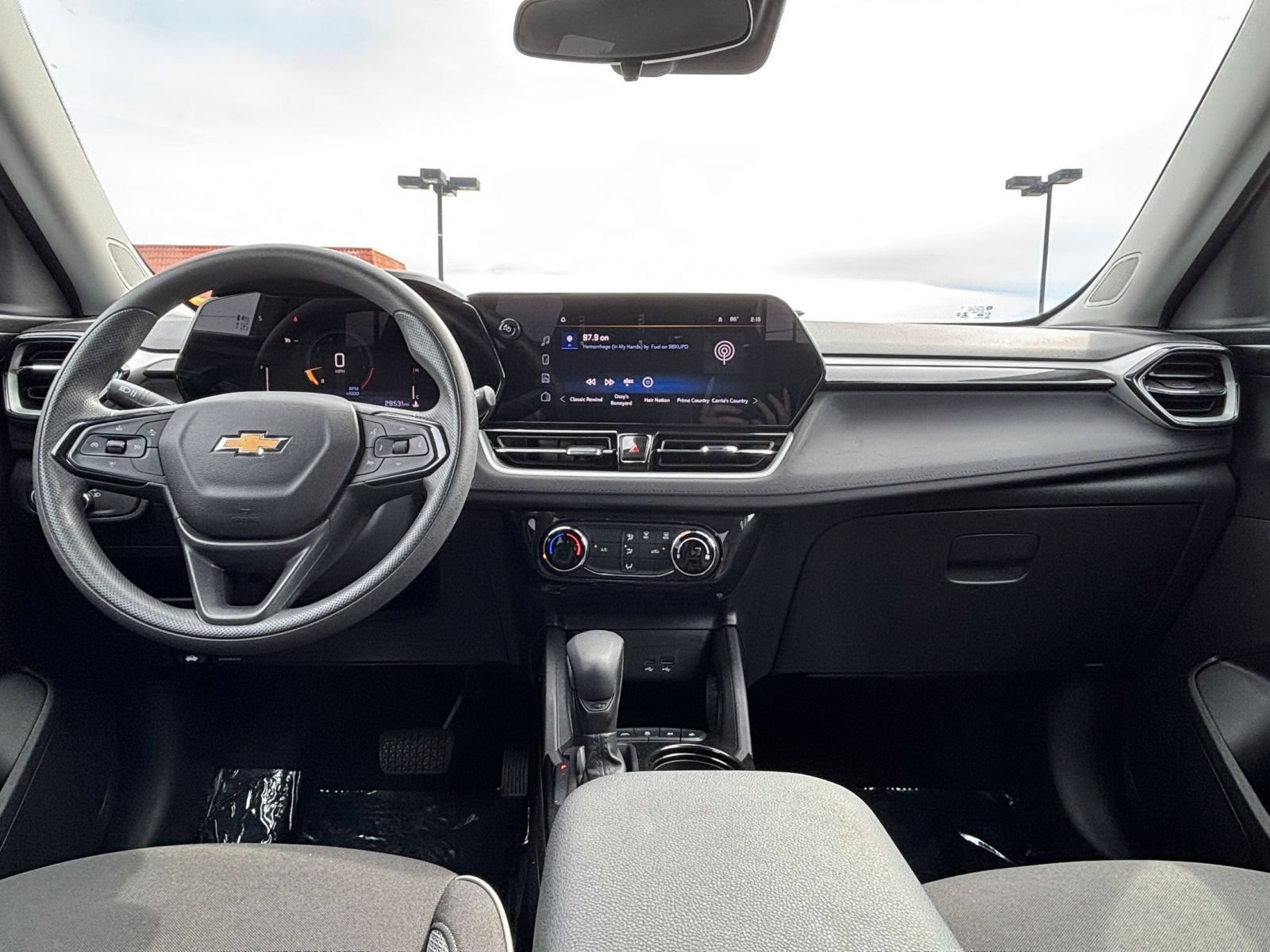 Used 2025 Chevrolet TrailBlazer LT FWD image 31