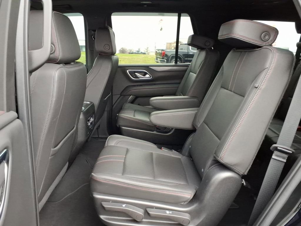 Certified 2022 Chevrolet Tahoe RST w/ Sport Performance Package AWD/4WD image 28