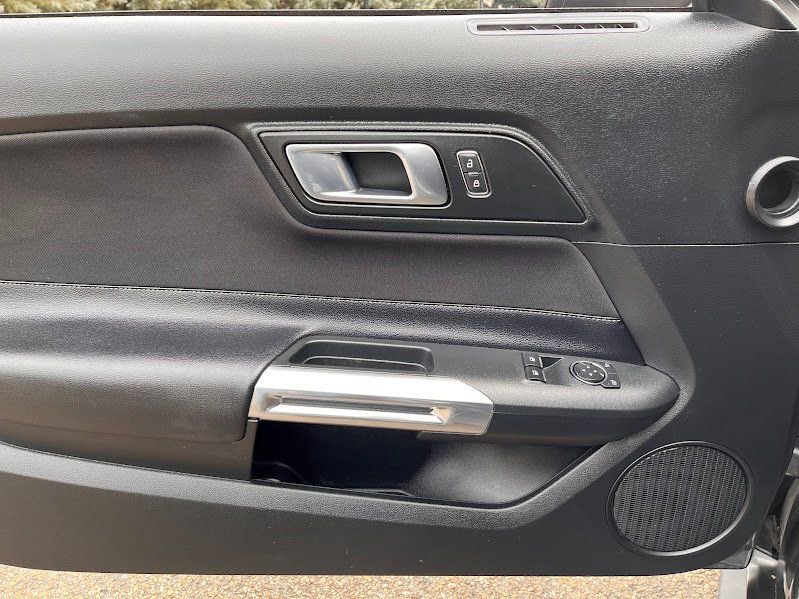 Used 2020 Ford Mustang GT image 6