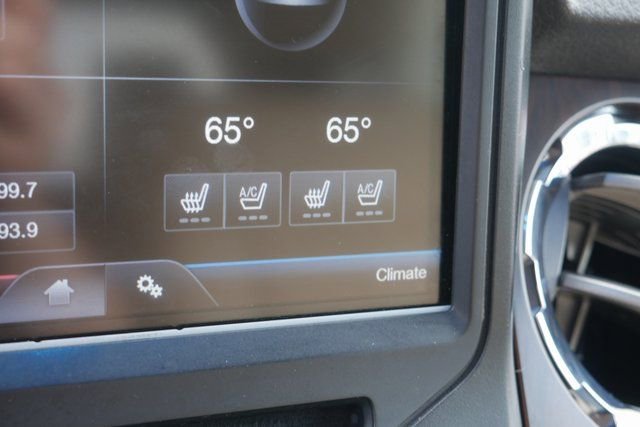 Used 2015 Ford F350 Lariat image 4
