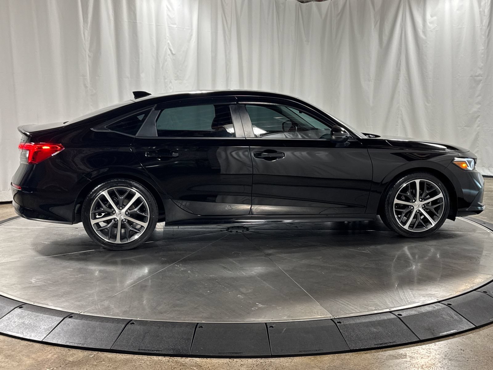 Used 2024 Honda Civic Touring image 16