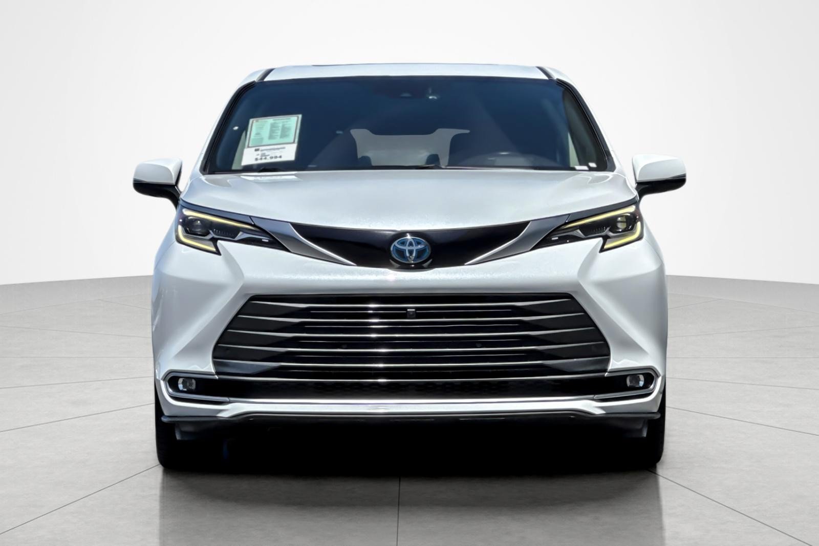 Certified 2023 Toyota Sienna Platinum FWD image 8