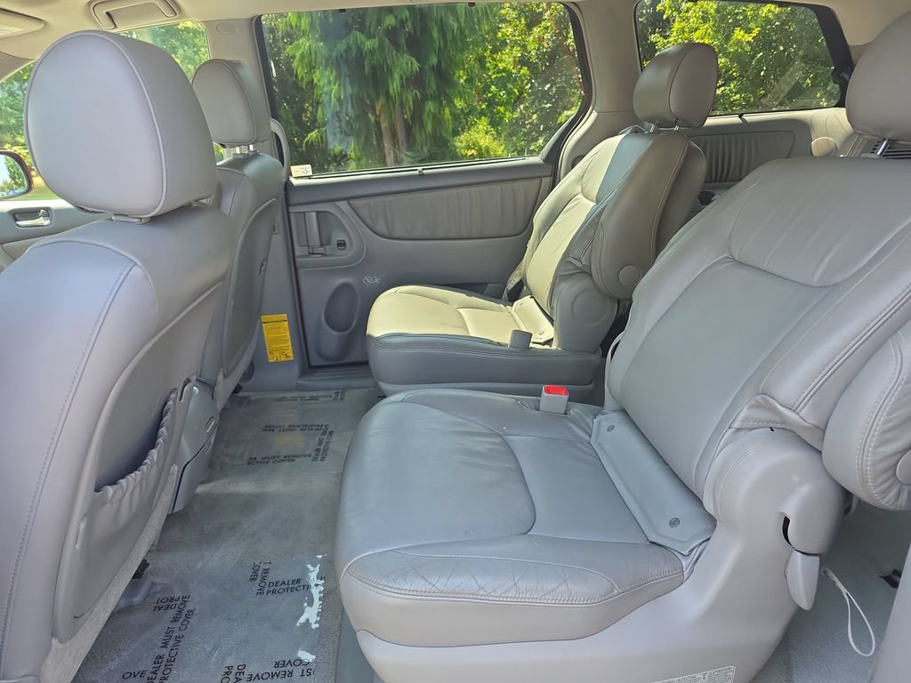 Used 2006 Toyota Sienna XLE Limited FWD image 8