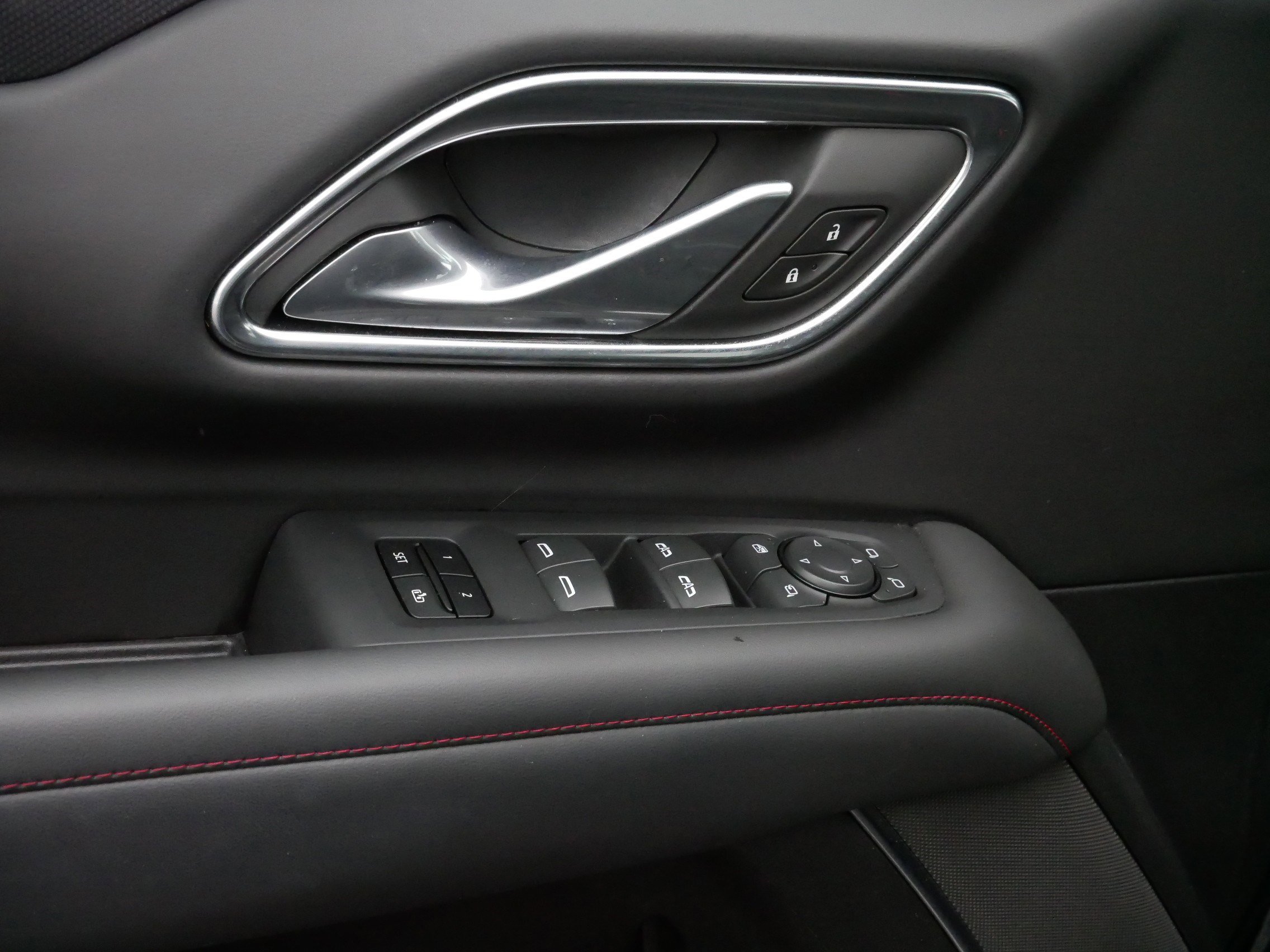 Used 2024 Chevrolet Tahoe RST w/ RST Performance Edition image 19