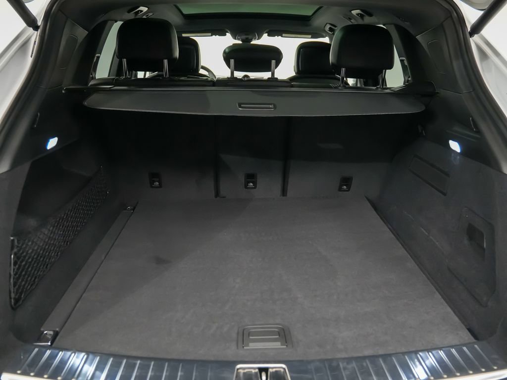 Certified 2025 Porsche Cayenne S image 13