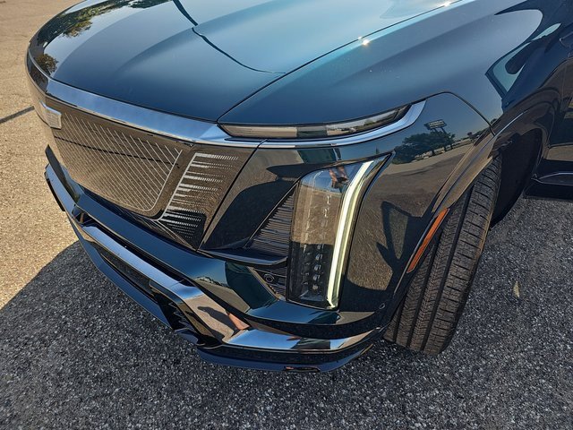 New 2026 Cadillac Vistiq Platinum image 37