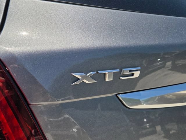 Used 2021 Cadillac XT5 Premium Luxury FWD image 12