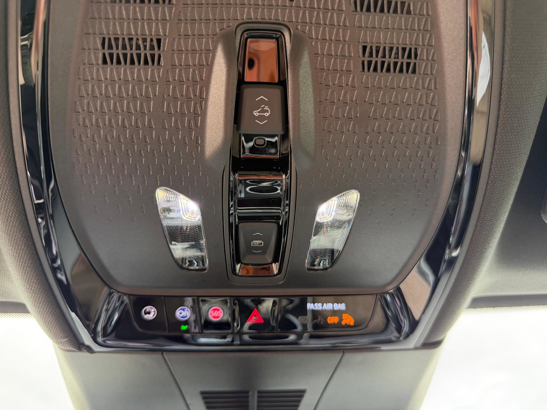 Certified 2024 Cadillac Lyriq Luxury w/ Nappa Leather Package image 35