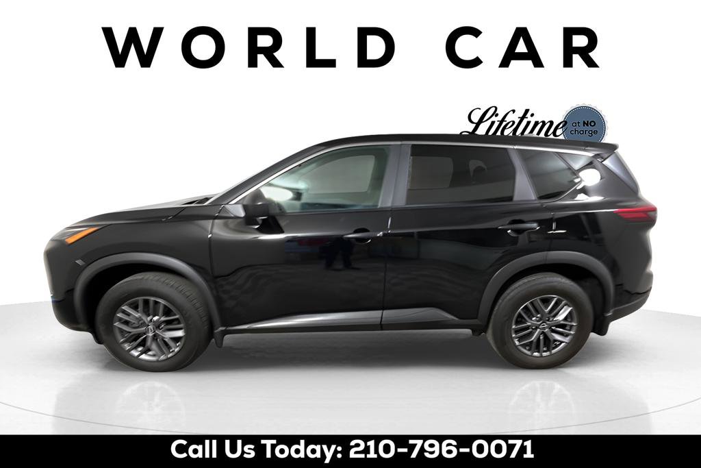 Used 2024 Nissan Rogue S image 9