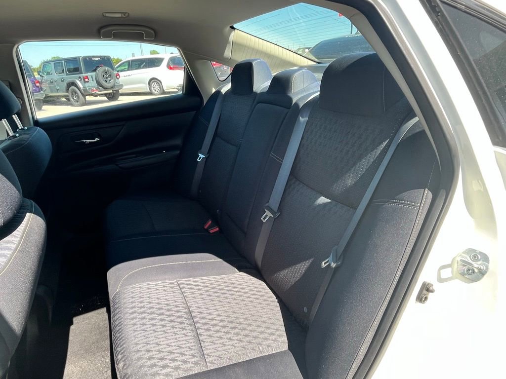 Used 2016 Nissan Altima 2.5 S w/ Power Driver Seat Package FWD image 10