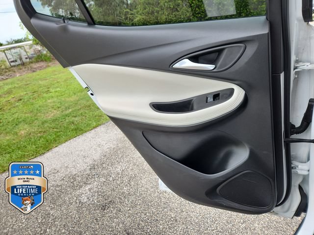 Certified 2024 Buick Encore GX Preferred FWD image 9