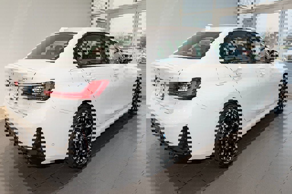 Used 2026 BMW 330i xDrive 330i xDrive w/ M Sport Package image 5