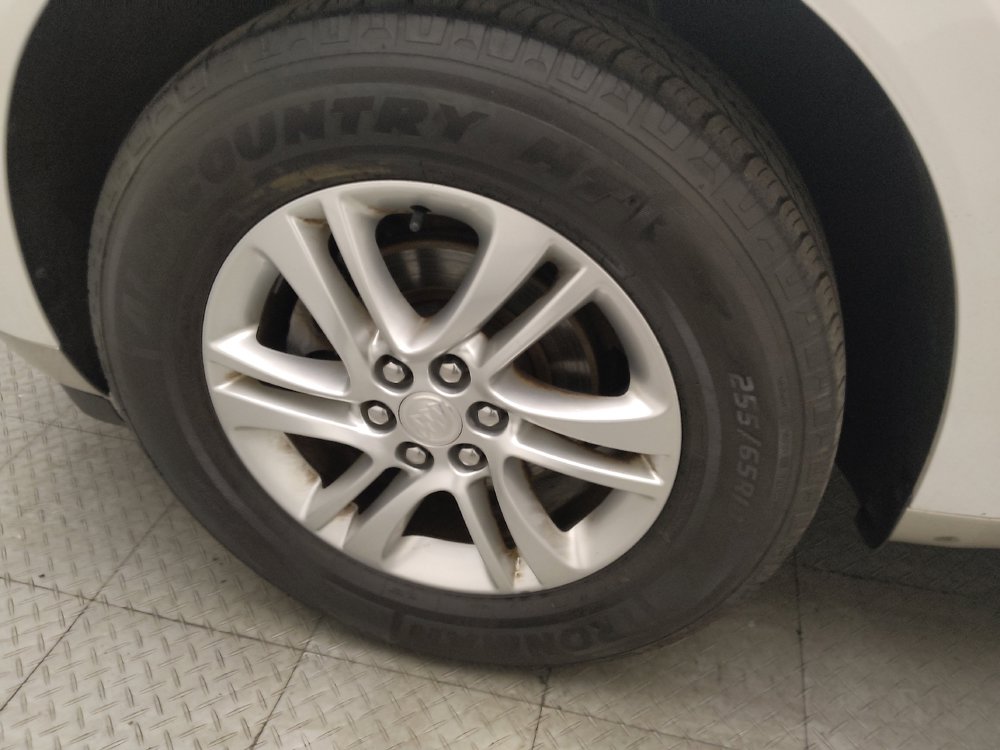 Used 2018 Buick Enclave Essence FWD image 31