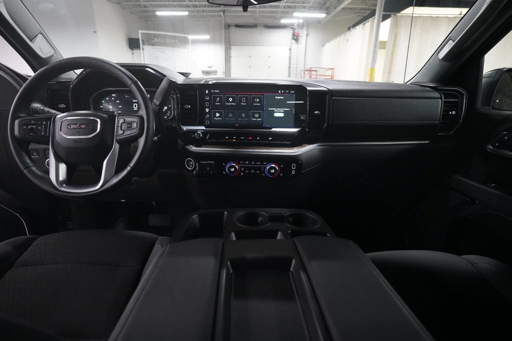 Used 2025 GMC Sierra 1500 Elevation AWD/4WD image 5