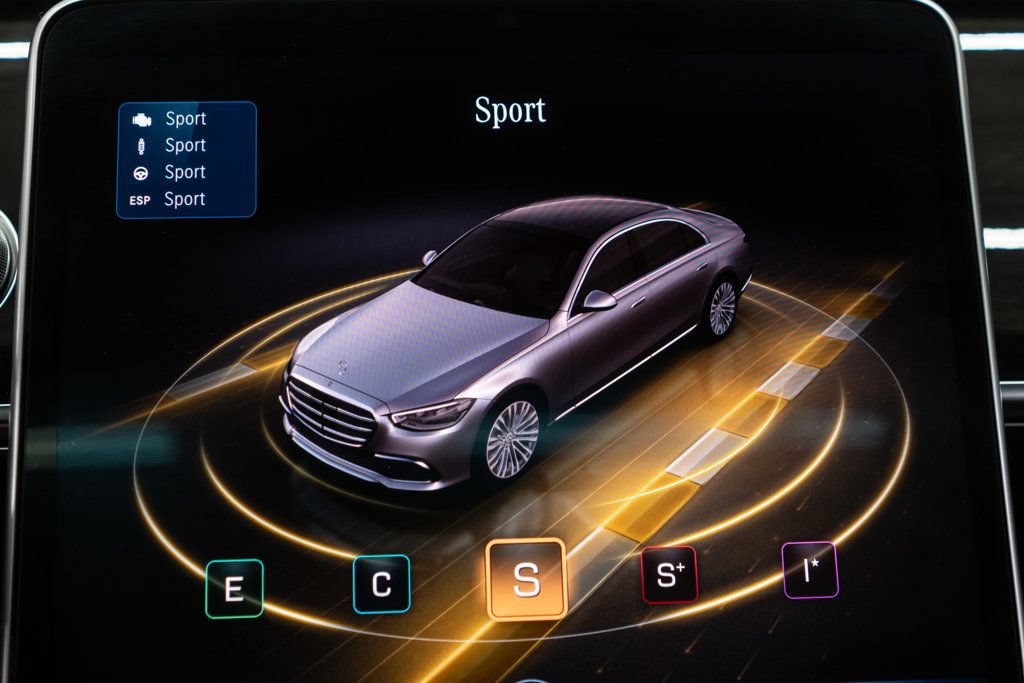 Used 2022 Mercedes-Benz S 580 4MATIC Sedan image 32