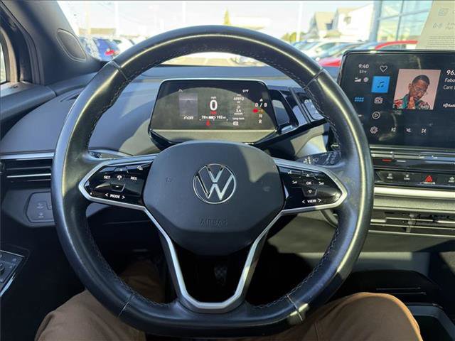 Certified 2022 Volkswagen ID.4 Pro S w/ Gradient Package RWD image 13