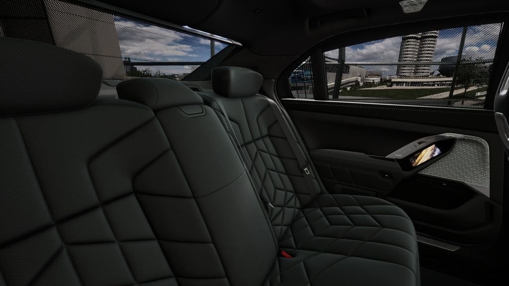 Used 2026 BMW 750e xDrive 750e xDrive w/ Executive Package image 39